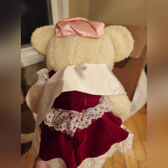 Vintage Jewish religious teddy bear Bat Mitzvah red velvet dress - Picture 11 of 11